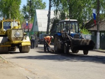 начат ямочный ремонт дорог в п. Хиславичи - фото - 2