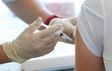 в региональном Департаменте по здравоохранению рассказали о темпах вакцинации смолян от COVID-19 - фото - 1