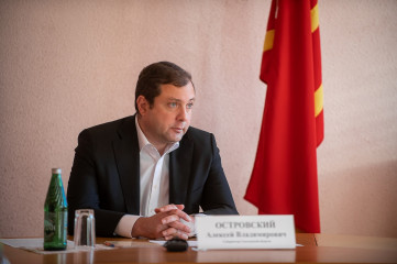 губернатор Алексей Островский провел выездное совещание в Велиже по вопросу раздельного сбора мусора - фото - 3