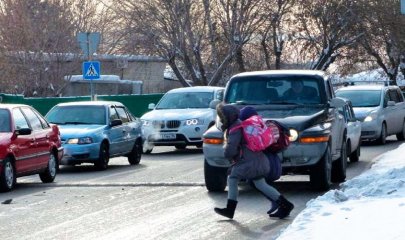 правила поведения на зимней дороге для несовершеннолетних - фото - 1