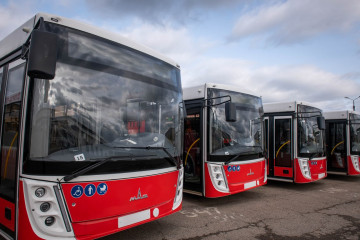 смоленская область в числе первых регионов РФ получила автобусы за счет специальных казначейских кредитов - фото - 1