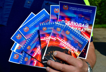 сотрудники Госавтоинспекции в Починковском районе Смоленской области провели акцию: «Соблюдай правила! Сбавь скорость!» - фото - 5