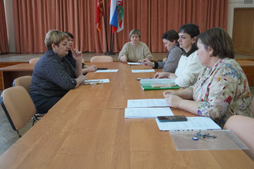 состоялось заседание окружной комиссии по делам несовершеннолетних и защите их прав - фото - 3