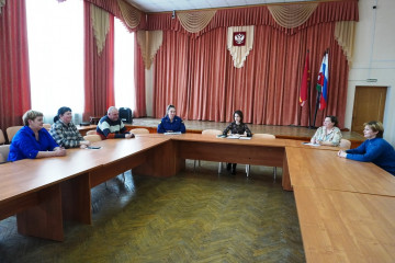 состоялось заседание окружной комиссии по делам несовершеннолетних и защите их прав - фото - 1